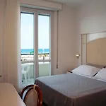 מלון Bellevue 3*