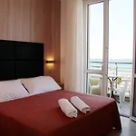 Ξενοδοχείο Bellevue 3*
