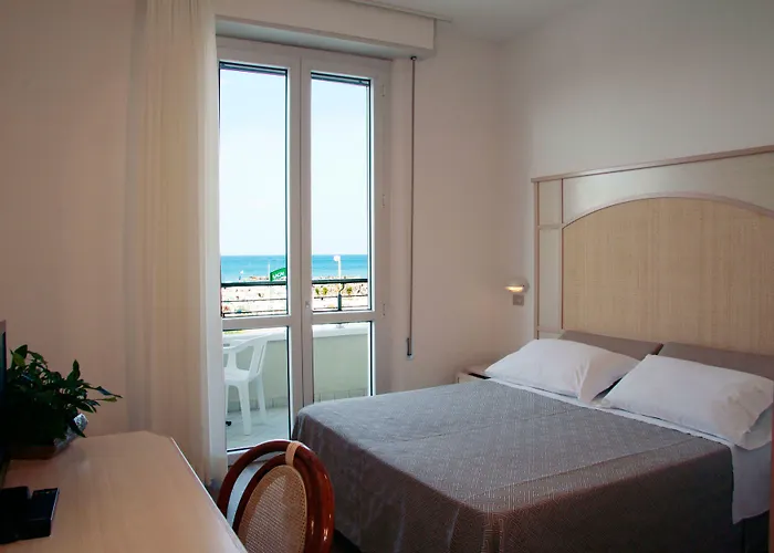 فندق Bellevue 3*